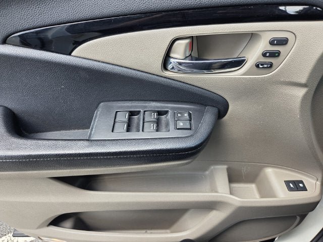 Used 2019 Honda Pilot Elite image 36