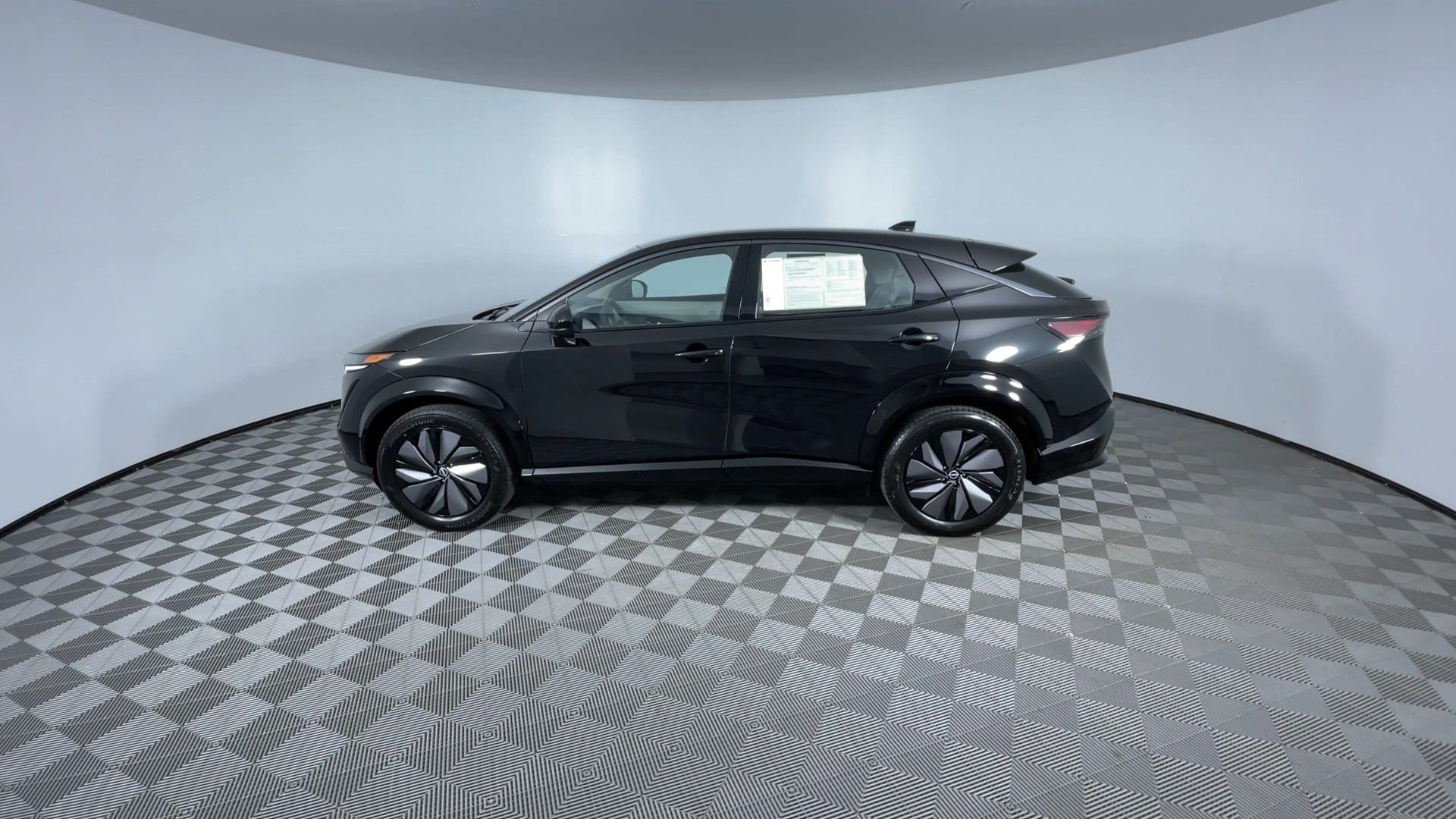 Certified 2024 Nissan Ariya AWD image 6
