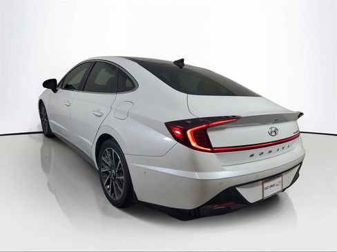 Used 2020 Hyundai Sonata Limited FWD image 3