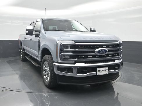 New 2026 Ford F250 King Ranch w/ Chrome Package AWD/4WD image 8