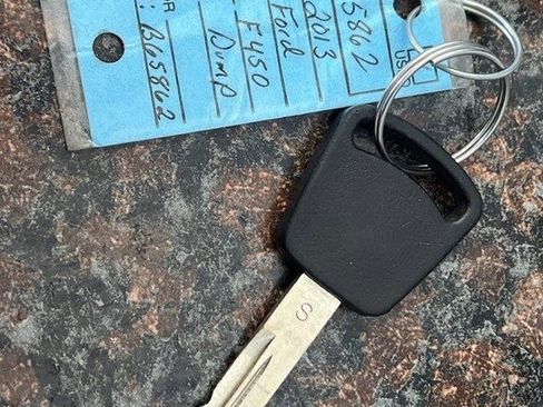 Used 2013 Ford F450 XL w/ Snow Plow Prep Pkg image 48