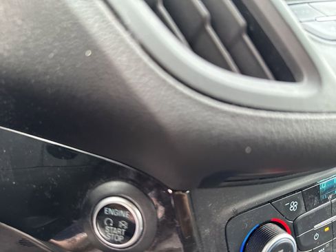 Used 2019 Ford Escape SE AWD/4WD image 19