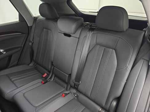 Used 2025 Audi Q5 Premium Plus image 14