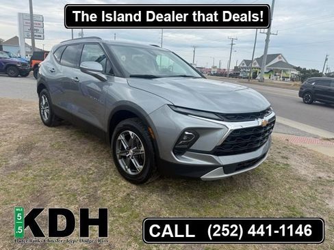 Used 2024 Chevrolet Blazer LT AWD/4WD image 1