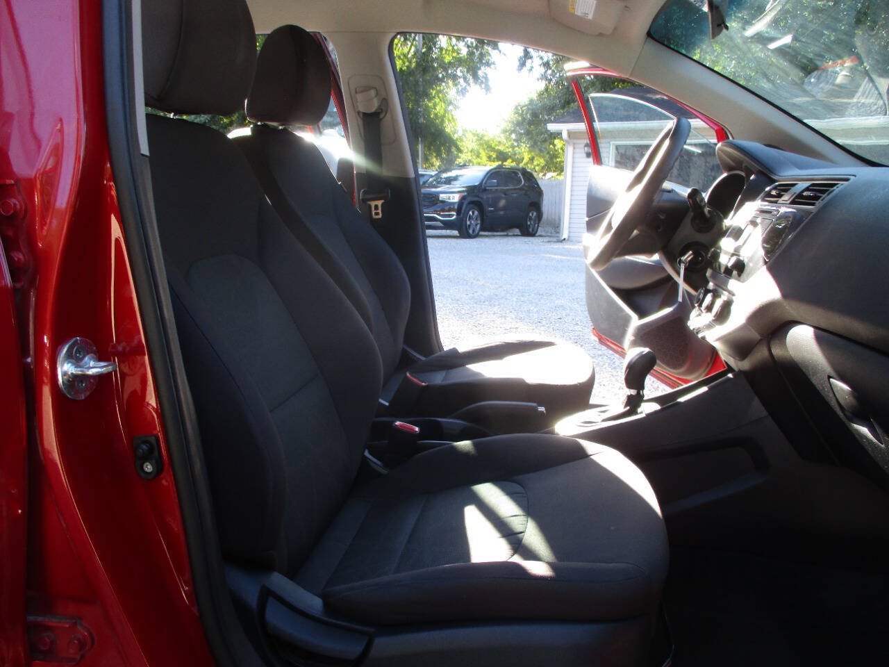 Used 2017 Kia Rio LX w/ Power Package FWD image 21