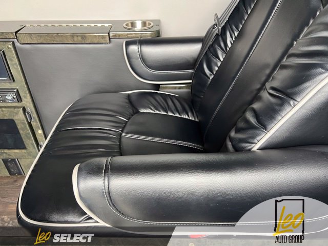 Used 2017 Mercedes-Benz Sprinter 2500 image 31
