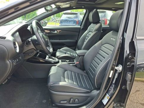 Certified 2023 Kia Forte GT-Line w/ GT-Line Premium Package FWD image 13