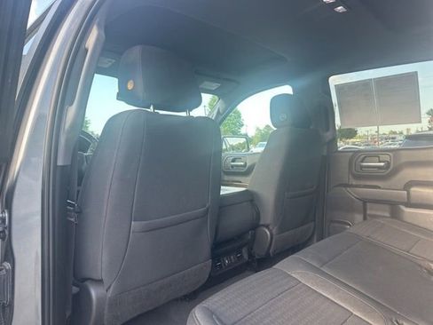 Used 2022 Chevrolet Silverado 1500 LT RWD image 24