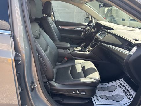 Used 2019 Cadillac XT5 Premium Luxury AWD/4WD image 26