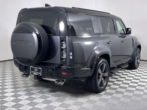 New 2025 Land Rover Defender 130 V8 image 5