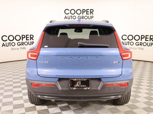 Used 2024 Volvo XC40 B5 Ultimate w/ Protection Package Premier image 23