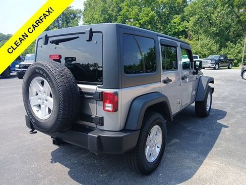 Used 2018 Jeep Wrangler Unlimited Sport S AWD/4WD image 7