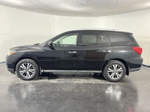 Used 2019 Nissan Pathfinder SL image 7