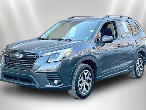Certified 2023 Subaru Forester Premium image 3