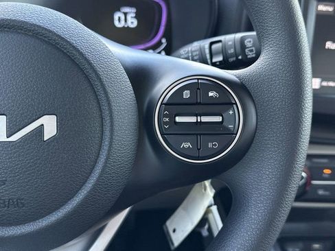 Used 2023 Kia Soul LX FWD image 24
