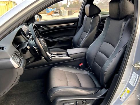 Used 2019 Honda Accord Sport image 7