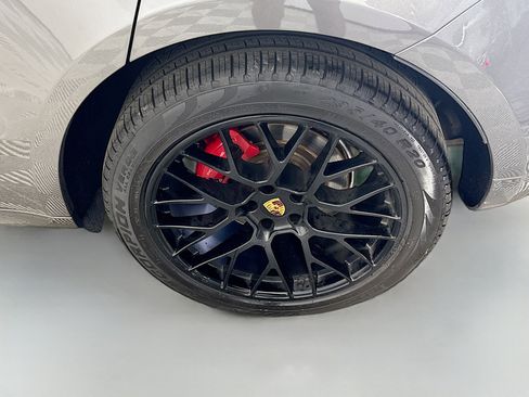 Used 2018 Porsche Macan GTS image 36