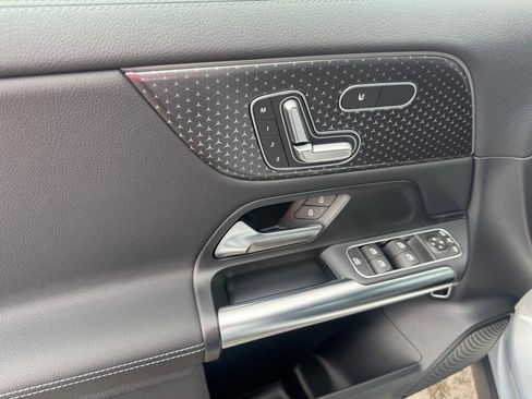 New 2026 Mercedes-Benz GLA 250 4MATIC image 10