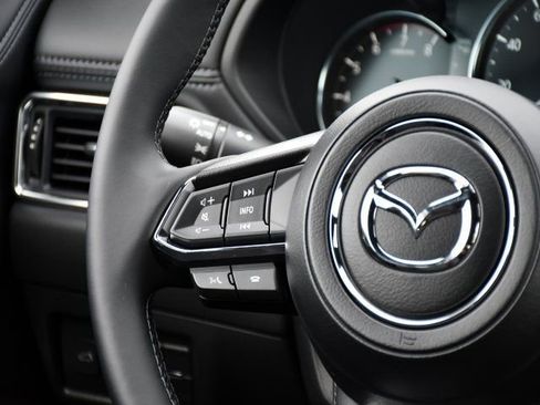 New 2025 MAZDA CX-5 Signature image 25