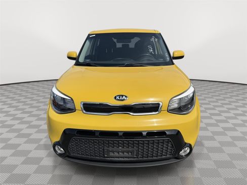 Used 2016 Kia Soul + FWD image 7