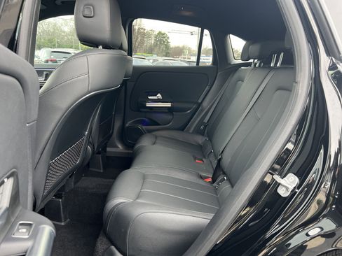 Certified 2025 Mercedes-Benz GLA 250 image 34