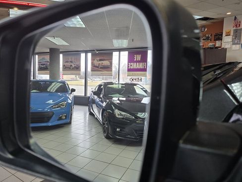 Used 2012 Jeep Grand Cherokee SRT8 w/ Luxury Group II image 39