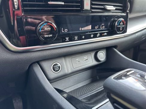 Certified 2022 Nissan Rogue SV image 23