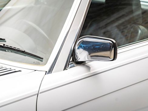 Used 1987 Mercedes-Benz 560 SL image 24