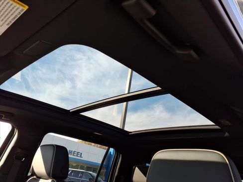 New 2026 Chevrolet Suburban Premier w/ Sun And Tow Package image 9