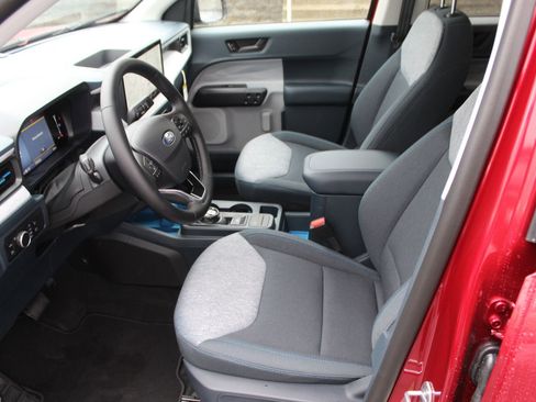 New 2025 Ford Maverick XLT w/ Equipment Group 301A image 19