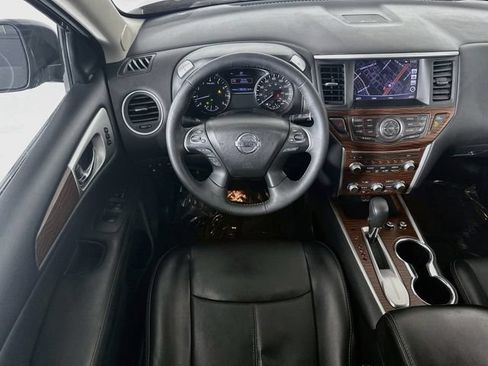 Used 2018 Nissan Pathfinder Platinum FWD image 23