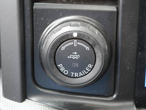 Used 2024 Ford F150 Lariat w/ Bed Utility Package AWD/4WD image 30