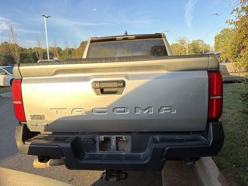 Used 2024 Toyota Tacoma SR image 5