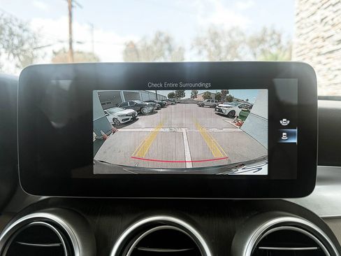 Used 2020 Mercedes-Benz GLC 300 image 18