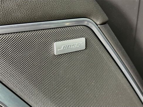 Used 2022 Chevrolet Silverado 1500 LTZ AWD/4WD image 19