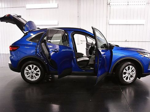 Used 2023 Ford Escape Active AWD/4WD image 32