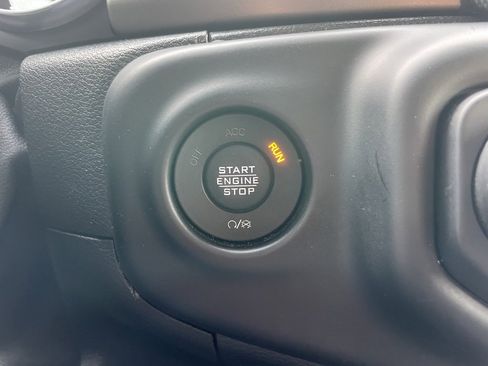 Used 2021 Jeep Wrangler Unlimited Sport image 42