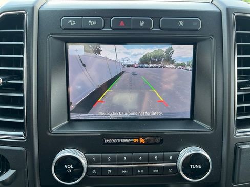 Used 2021 Ford Expedition Limited AWD/4WD image 6