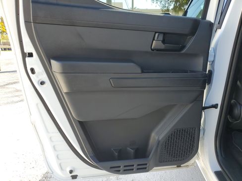 Used 2024 Toyota Tacoma SR5 AWD/4WD image 15