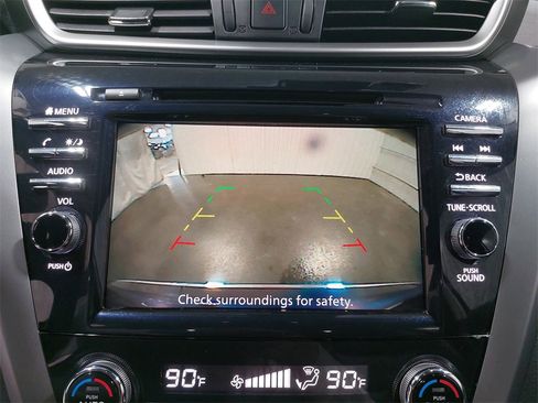 Used 2023 Nissan Murano SV image 23