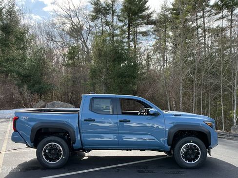 New 2026 Toyota Tacoma TRD Off-Road w/ TRD Off Road Upgrade Package AWD/4WD image 6