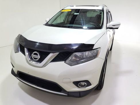 Used 2016 Nissan Rogue SV image 14