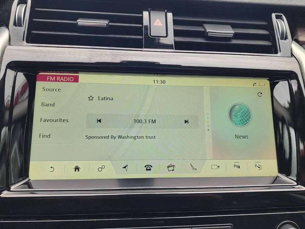 Used 2019 Land Rover Discovery HSE AWD/4WD image 22