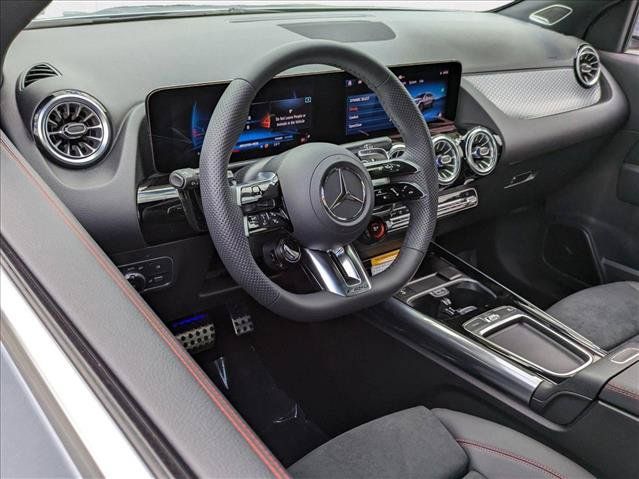 New 2025 Mercedes-Benz GLA 35 AMG 4MATIC image 3