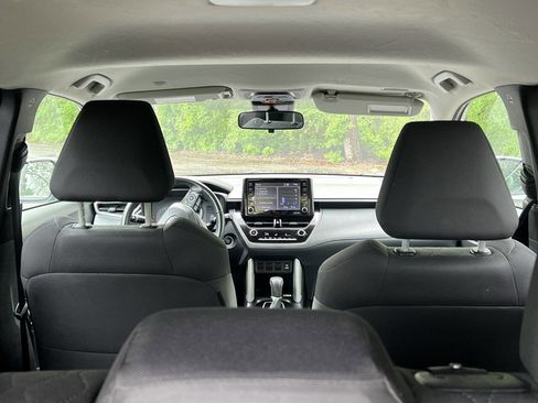 Used 2022 Toyota Corolla Cross LE FWD image 13