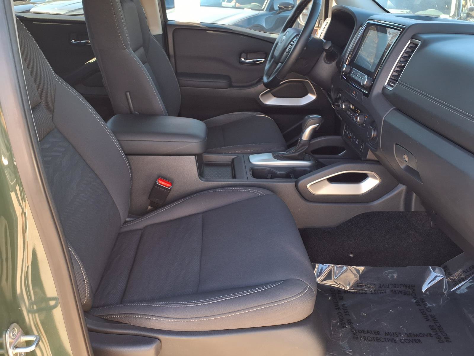 Used 2022 Nissan Frontier SV AWD/4WD image 25