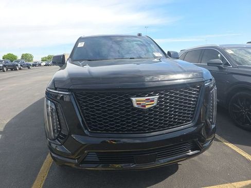 Used 2025 Cadillac Escalade Sport w/ Touring Package image 2