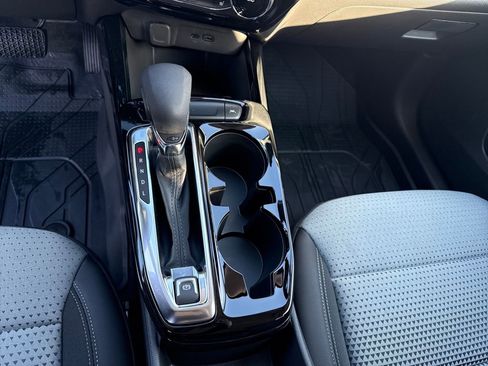 New 2025 Chevrolet Trax LT w/ LT Convenience Package image 13