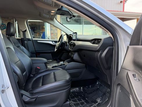 Used 2020 Ford Escape SEL image 23