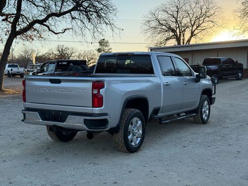 Used 2020 Chevrolet Silverado 2500 LTZ w/ LTZ Convenience Package image 3